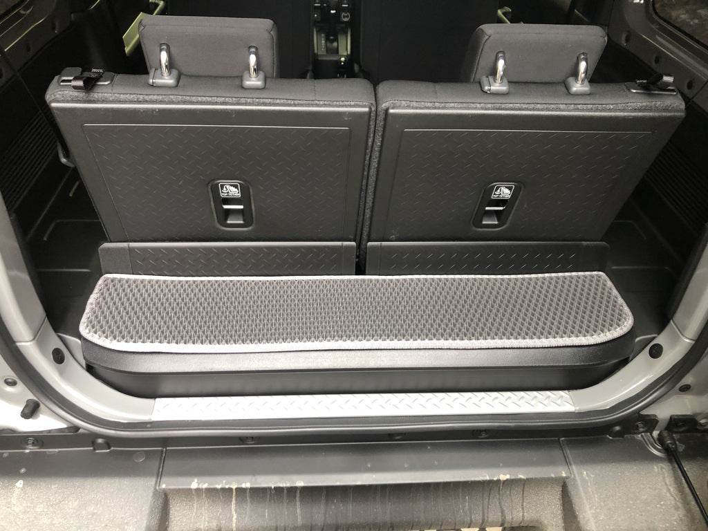 Trunk mat (EVA, black) for Suzuki Jimny 2018↗︎ - Reelken Auto