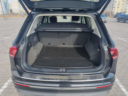 Rear bumper protector stainless steel (Carmos) for Volkswagen Tiguan 2016-2023 - image 1