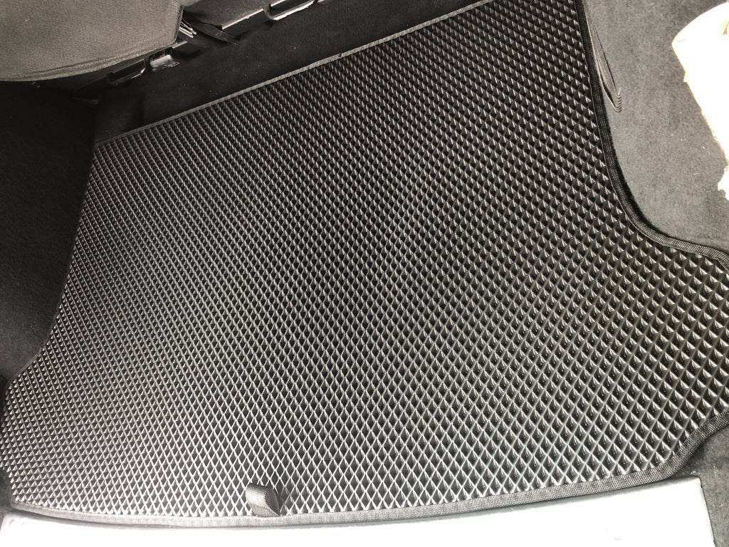 Trunk mat SW (EVA, black) for Peugeot 308 2007-2013 - Reelken Auto