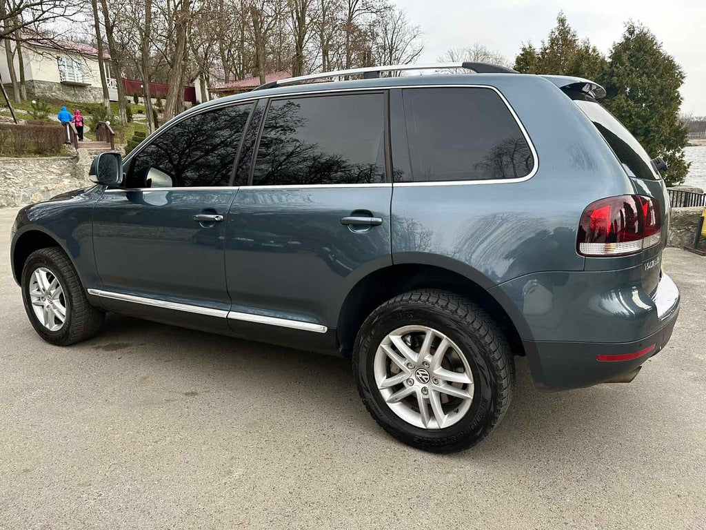 Railings Chrome (Plastic legs) for Volkswagen Touareg 2002-2010 - image 2