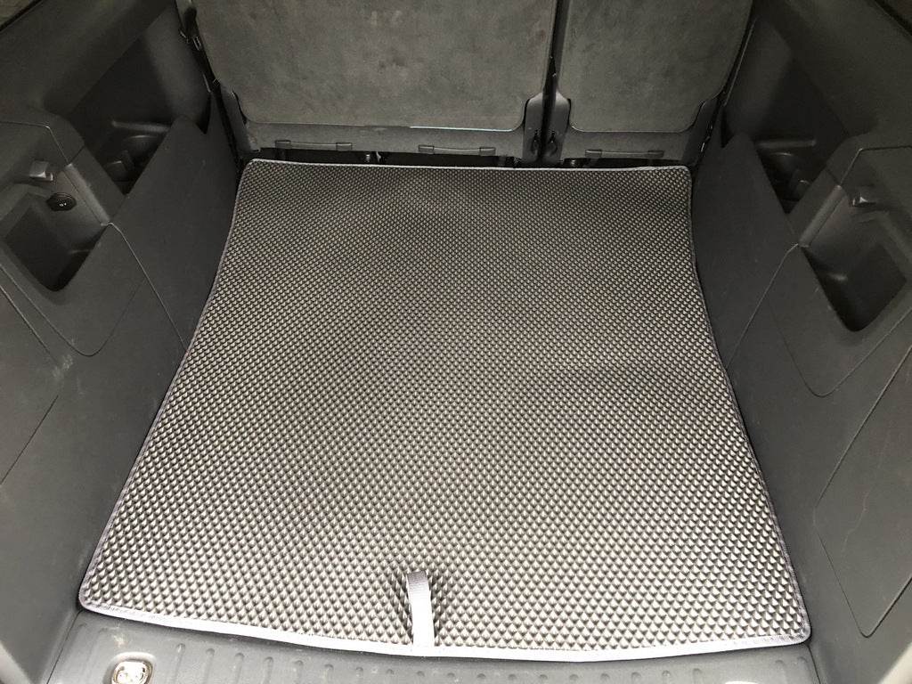 Trunk mat V2 MAXI (EVA, black) for Volkswagen Caddy 2010-2015 - Reelken Auto