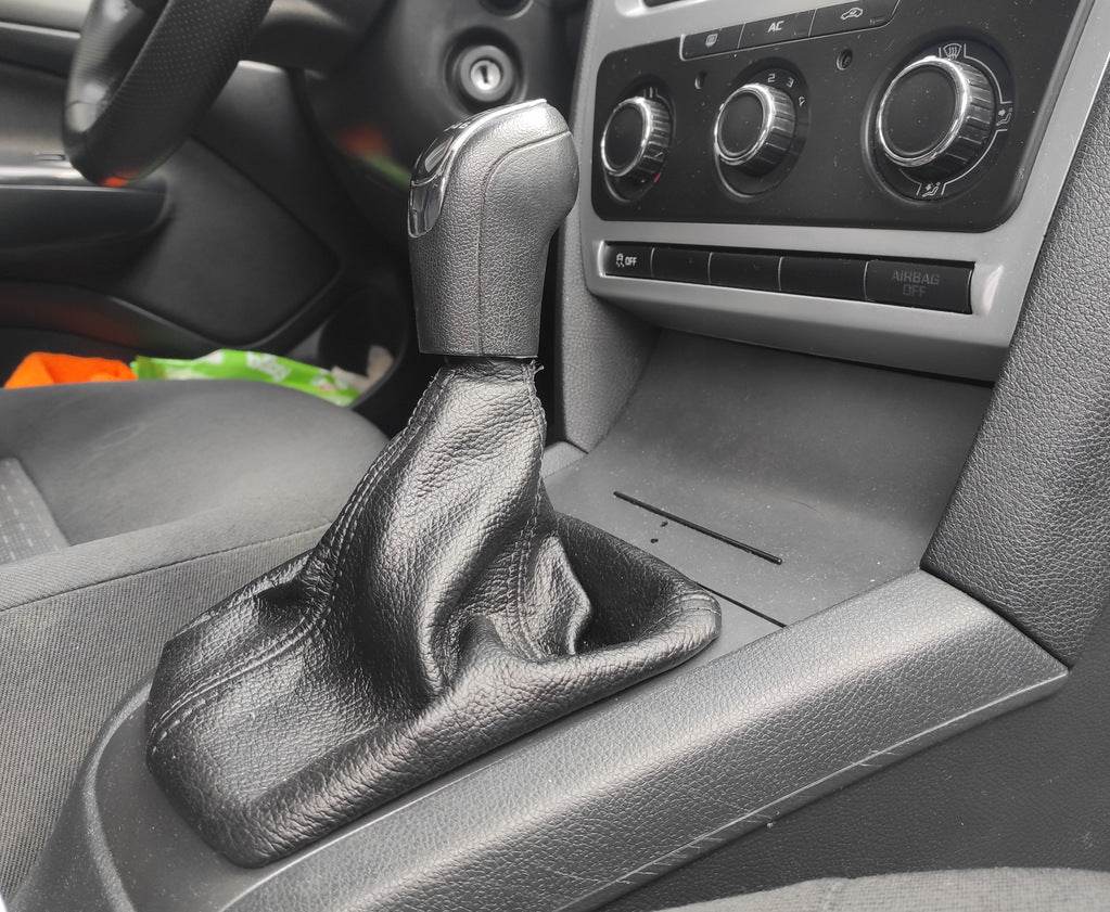 Leather cover of the gearbox for Skoda Octavia II A5 2010-2013 - Reelken Auto