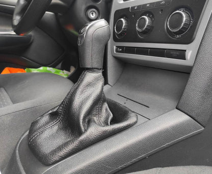 Leather cover of the gearbox for Skoda Octavia II A5 2010-2013 - Reelken Auto