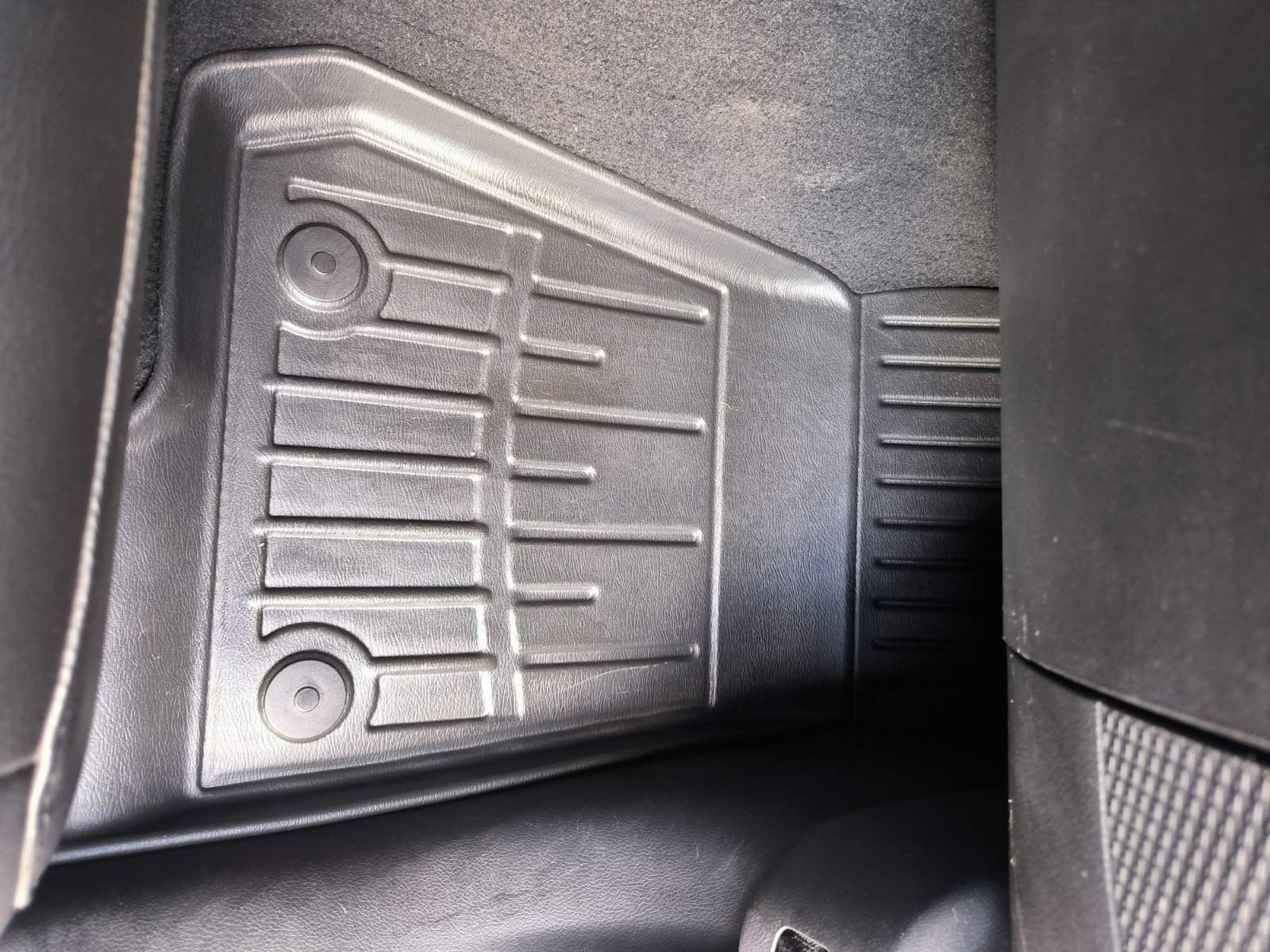 Stingray 3D Floor Mats (5D, 5 pcs, Polyurethane) for Jeep Wrangler 2018- - image 4