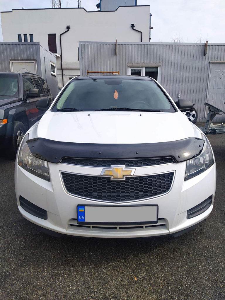 The hood deflector (Eurocap) for Chevrolet Cruze 2009-2015 - Reelken Auto