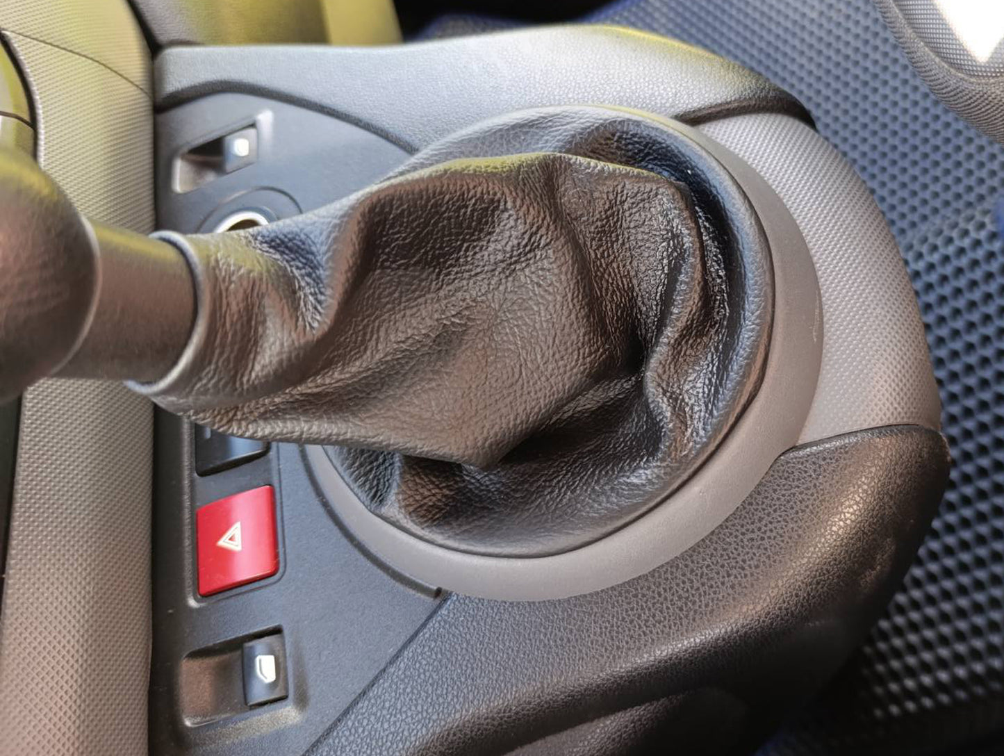 Gear Shift Boot Leather for Peugeot Partner Tepee 2008-2018 - image 4