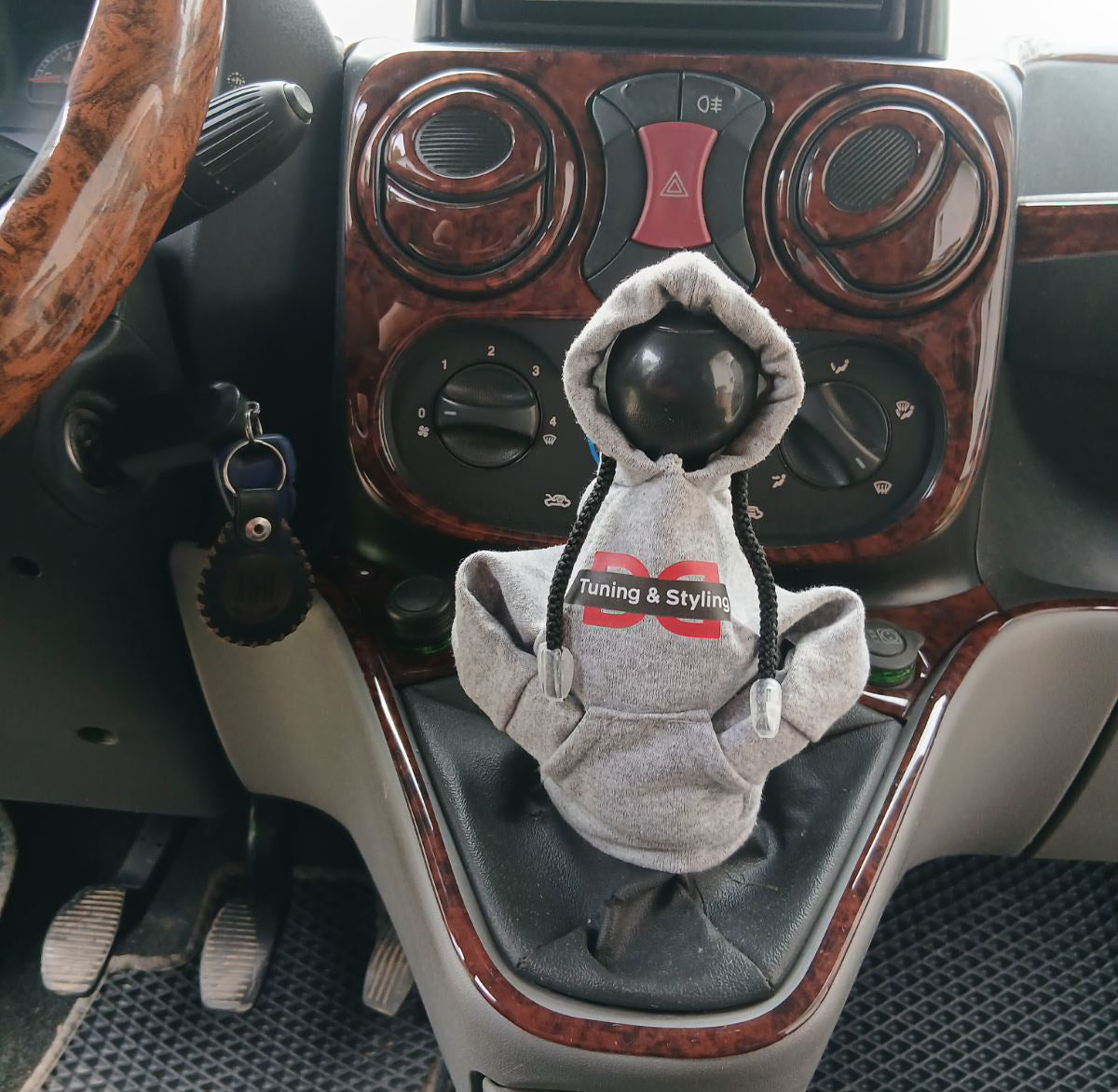 Gear Shift Cover Hoodie V931 (DD) - image 1