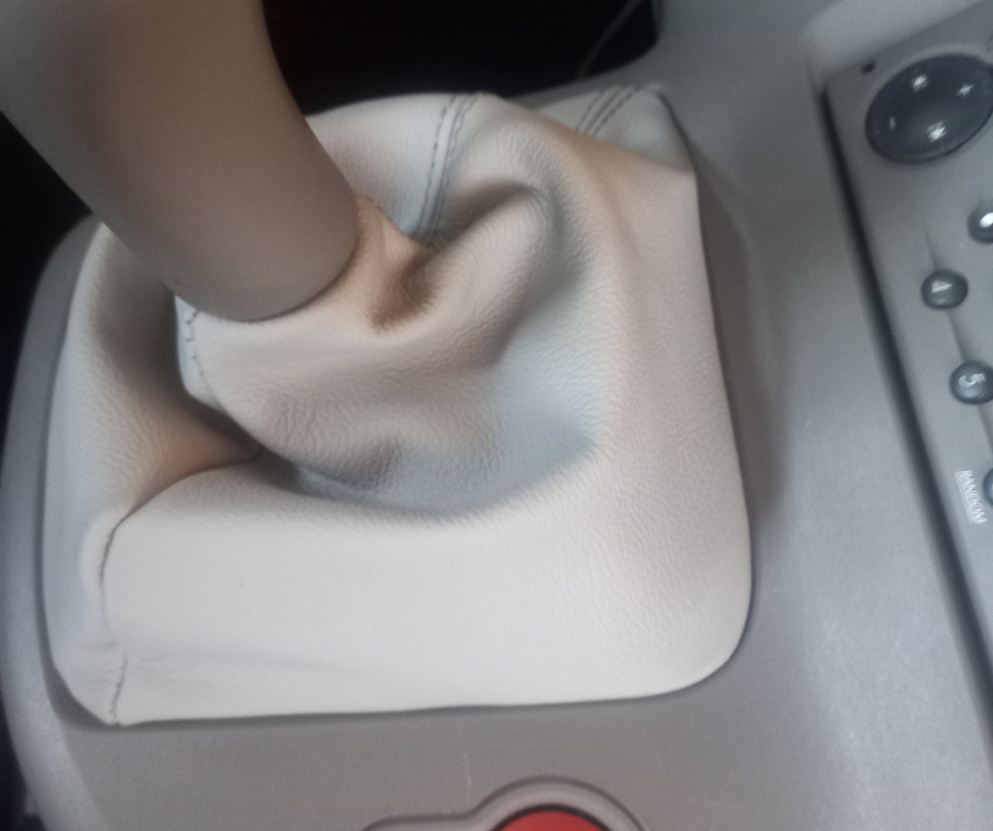 Gear Shift Boot Leather Gray for Renault Kangoo 2008-2020 - image 1