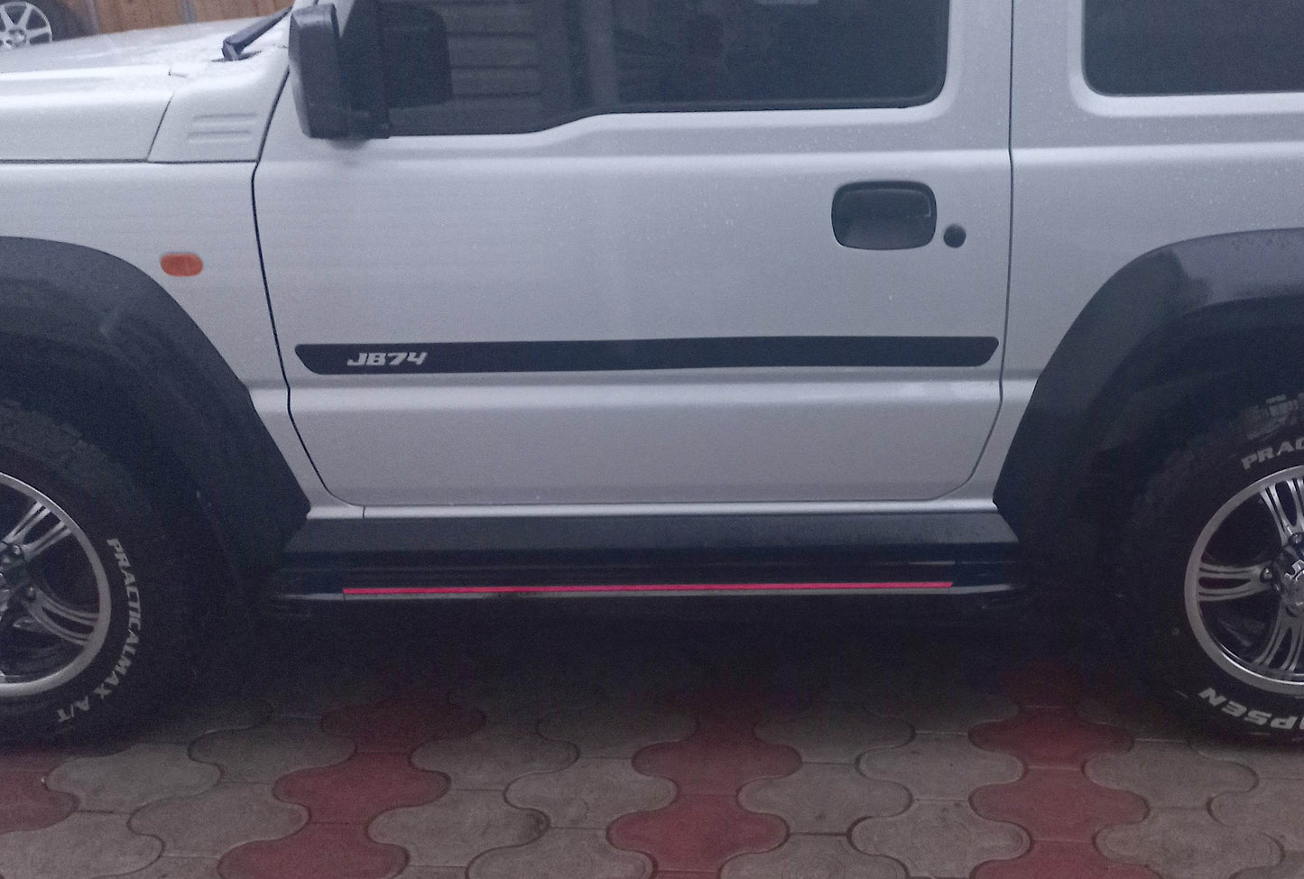 Side sills Maya Red (2 pieces, aluminum) for Suzuki Jimny 2018↗︎ - Reelken Auto