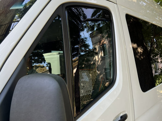 In-Channel Wind Deflectors (2 pcs, Heko) for Mercedes Sprinter W907/W910 2018- - image 1