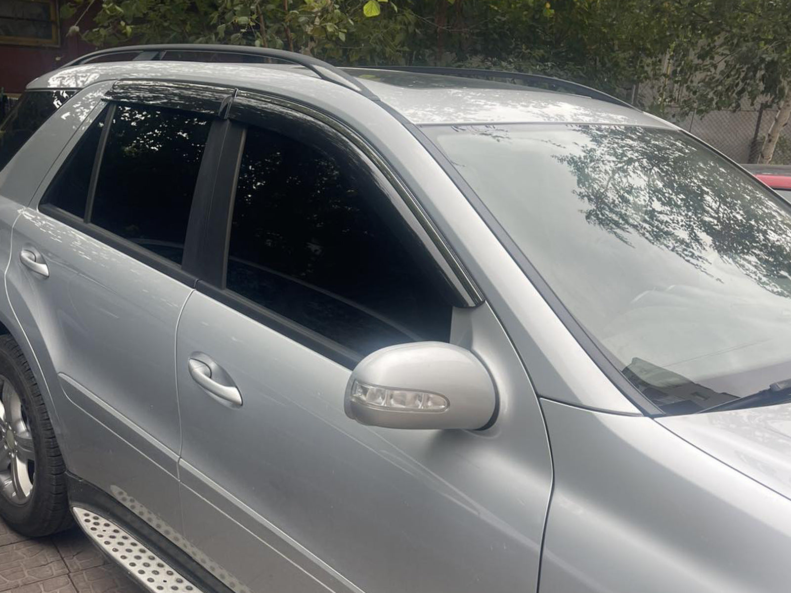 Window Deflectors with Chrome Trim Niken Luxury (4 pcs) for Mercedes ML W164 2005-2011 - image 6