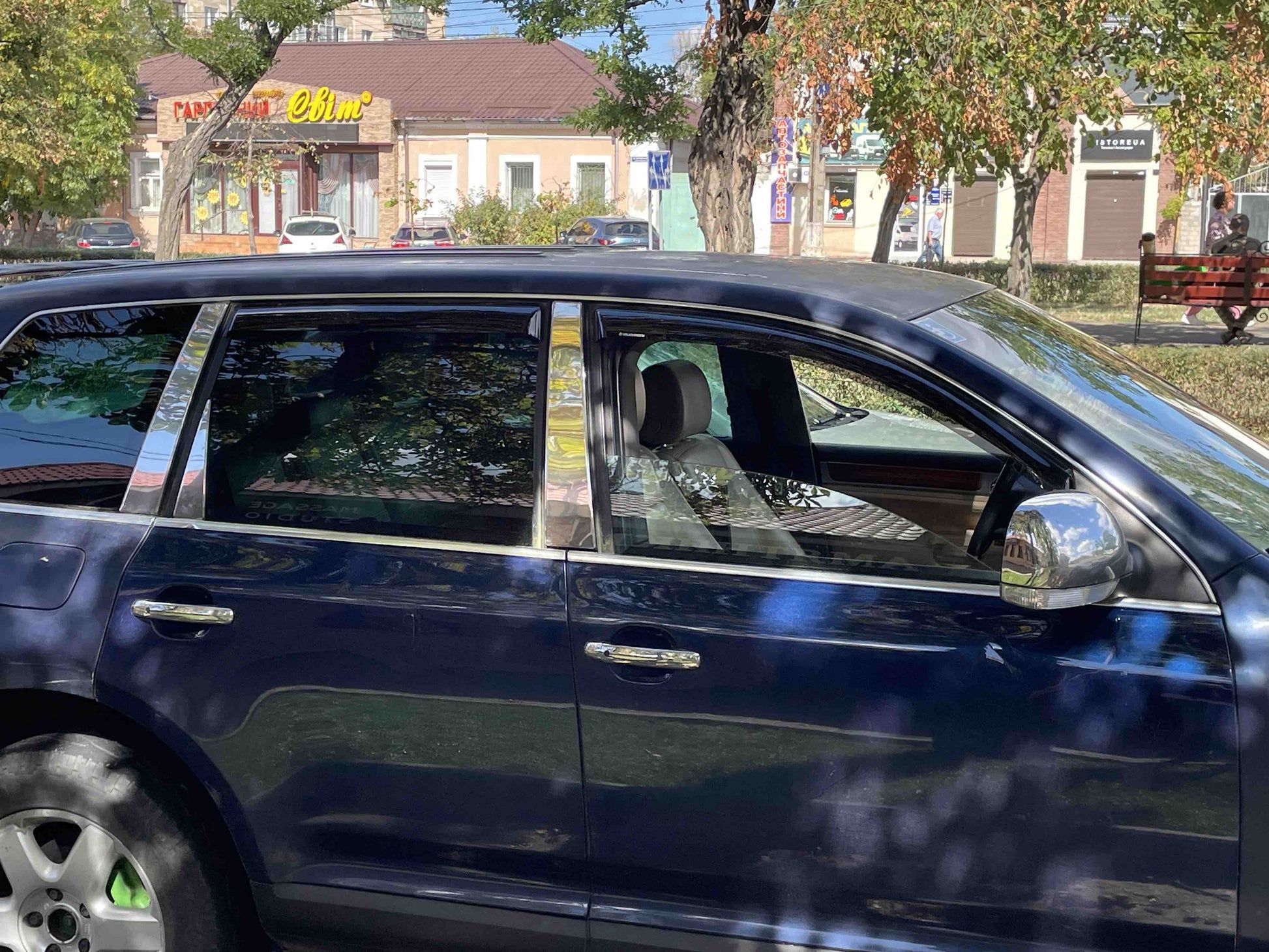 Chrome Door Handle Covers (4 pcs, Stainless Steel) for Volkswagen Touareg 2002-2010 - image 3