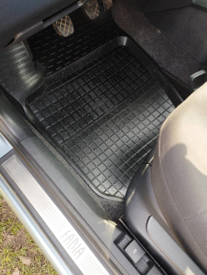 Rubber floor mats with edge (4 pcs, Polytep) for Skoda Fabia 2000-2007 - image 1