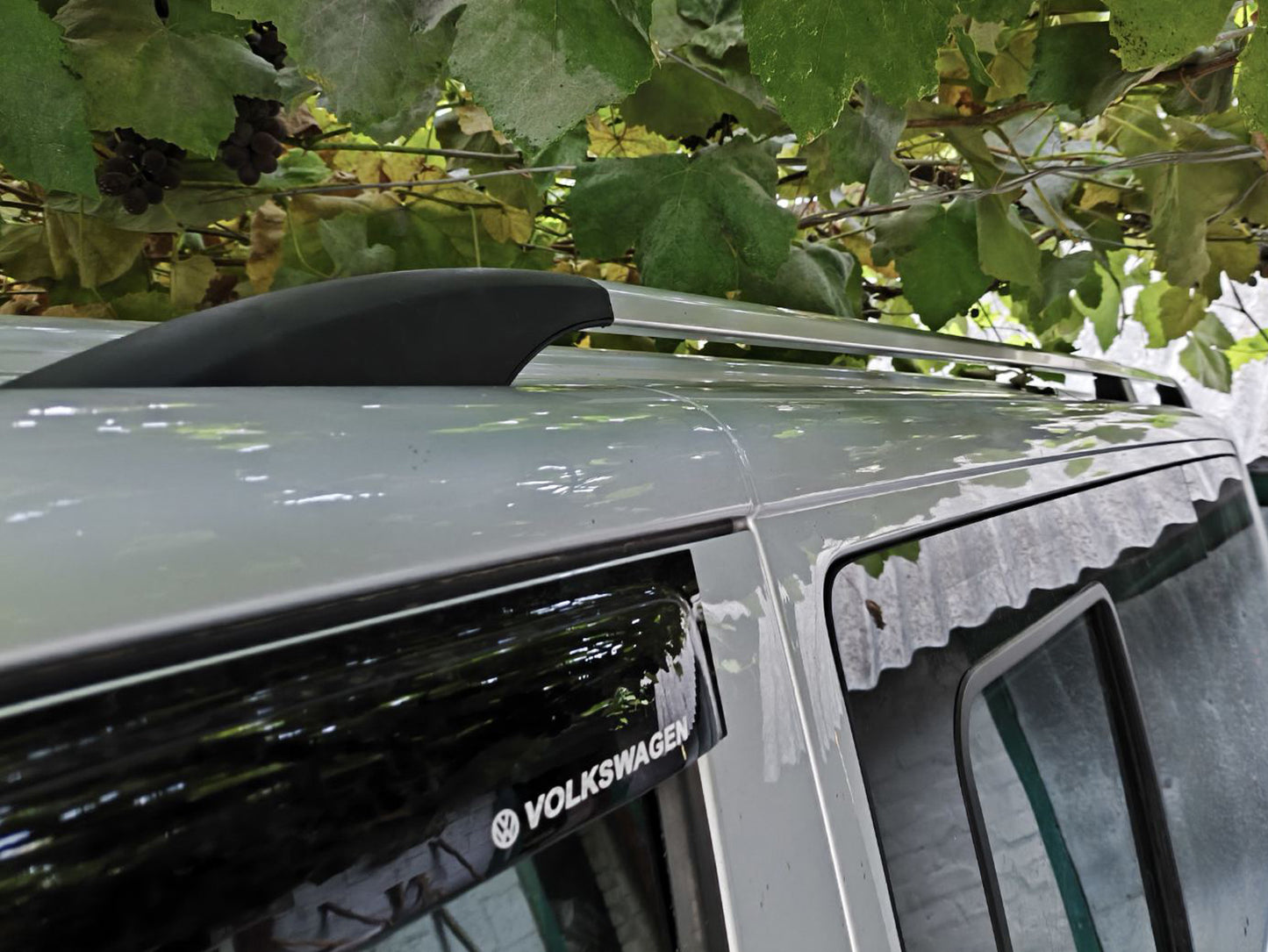 Chrome Roof Rails for Volkswagen T5 Multivan 2003–2010 - image 13