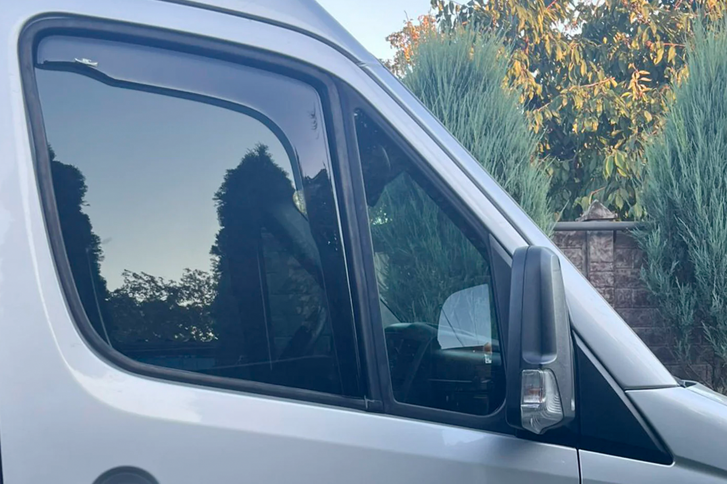 In-channel window deflectors (2 pcs, HIC) for Volkswagen Crafter 2006-2016 - image 19