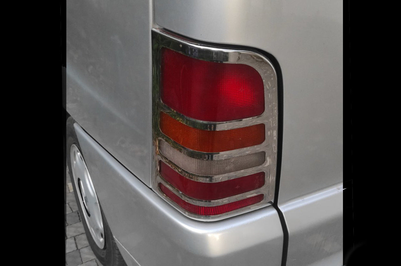 Chrome Tail Light Covers (2 pcs, Stainless Steel) for Mercedes Vito W638 1996-2003 - image 4