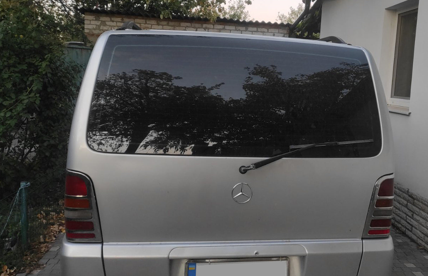 Chrome Tail Light Covers (2 pcs, Stainless Steel) for Mercedes Vito W638 1996-2003 - image 3