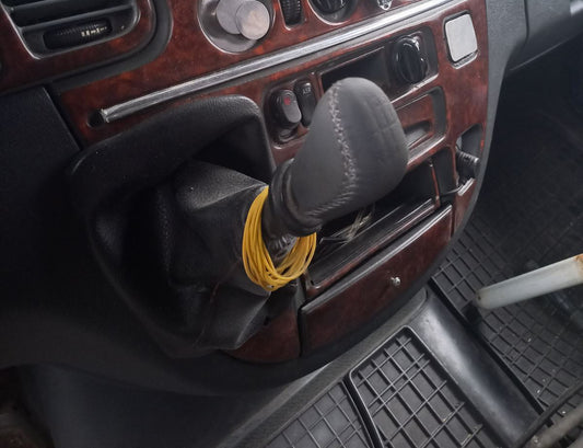 Gear Shift Knob (Leather) for Mercedes Sprinter W901/902/903/904/905 1995-2006 - image 1