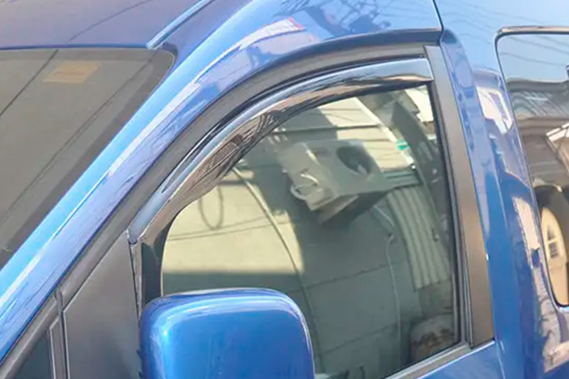 In-channel window deflectors (2 pcs, HIC) for Peugeot Partner Tepee 2008-2018 - image 3