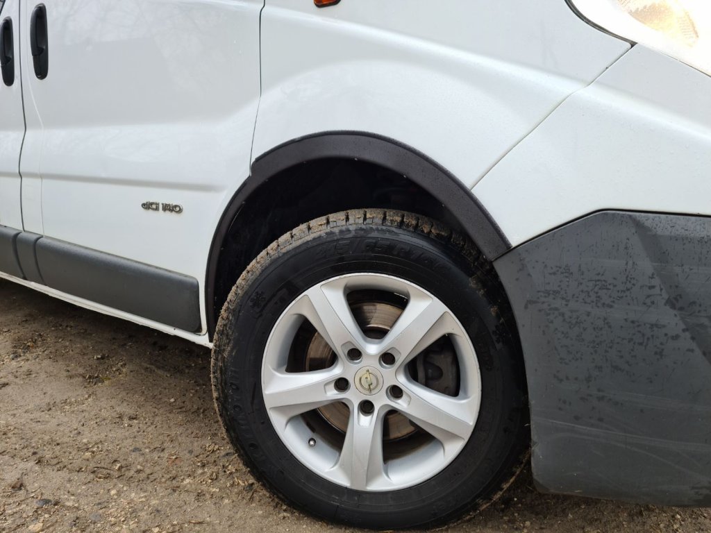 Lining on the wheel arches (4 pieces, black) for Renault Trafic 2001-2015 - image 17