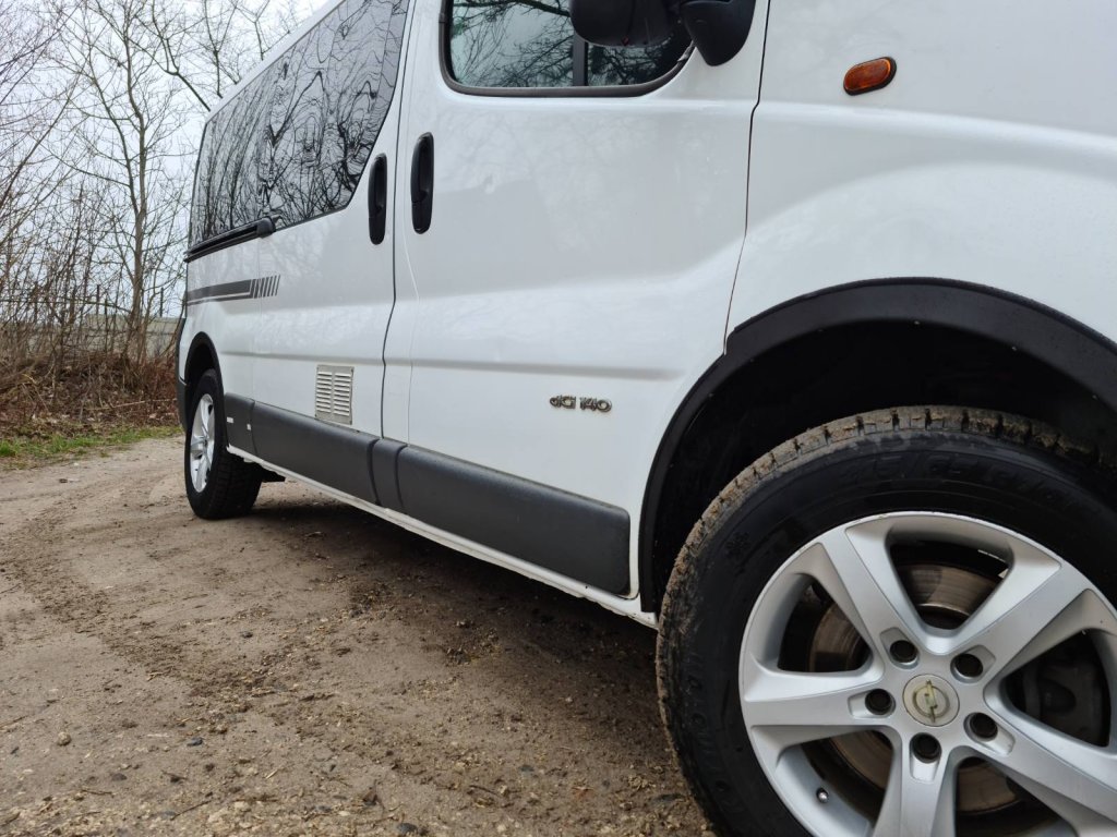 Lining on the wheel arches (4 pieces, black) for Opel Vivaro 2001-2015 - image 18