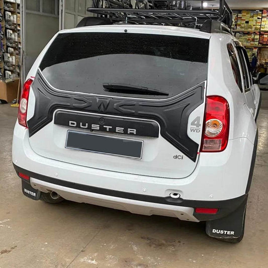 Plastic overlay on the trunk lid for Dacia Duster 2008-2018 - Reelken Auto