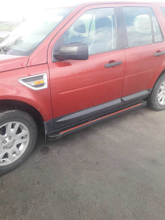 Side sills Maya Red (2 pieces, aluminum) for Land Rover Freelander II - Reelken Auto