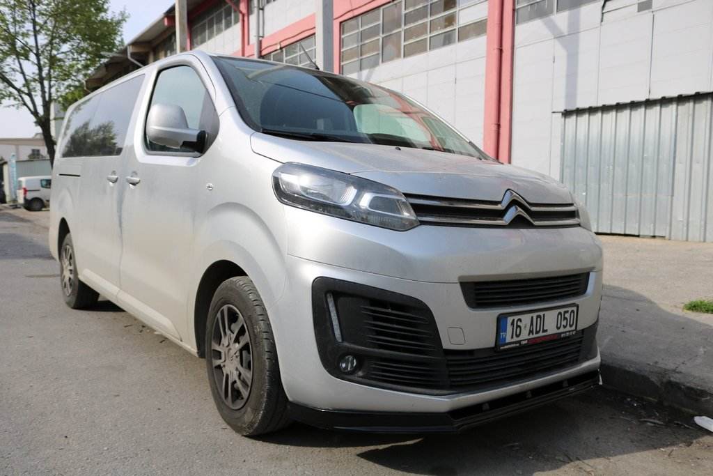 Front lip skirt (ABS) for Citroen Jumpy/Dispatch 2017- - Reelken Auto