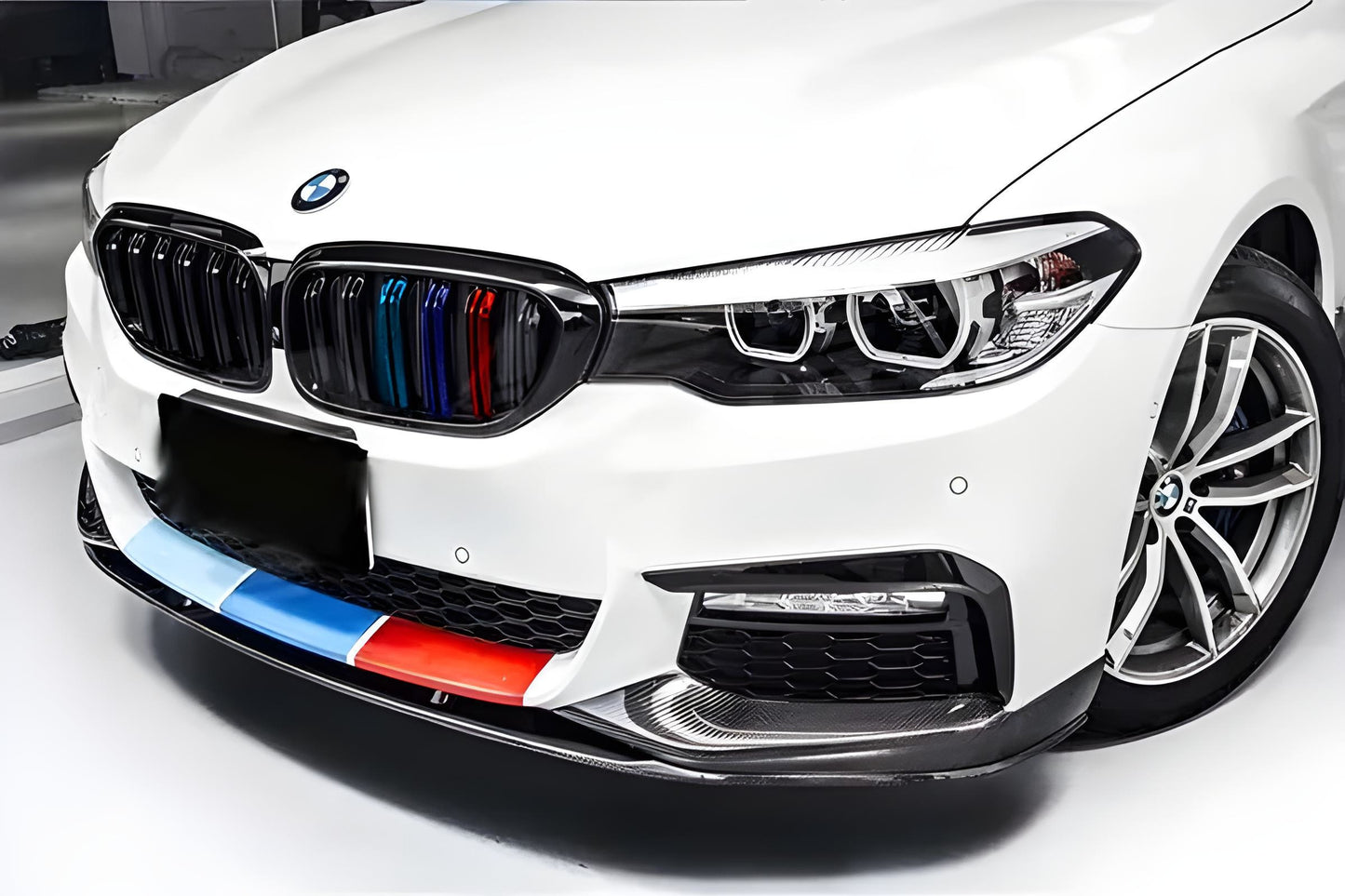Kidney Grilles M-Look (2017-2020, M-Color) for BMW 5 Series G30/G31 2017-2023 - image 1
