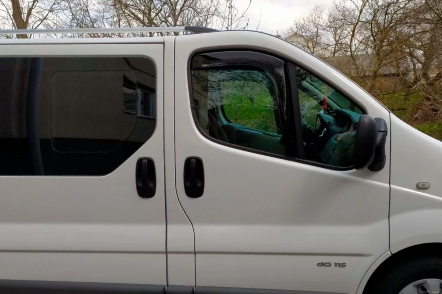 In-channel window deflectors (2 pcs, HIC) for Nissan Primastar 2002-2014 - image 1