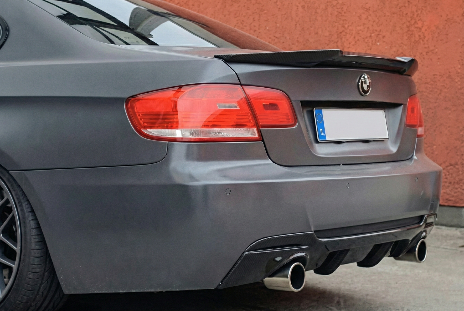 M4-Style Spoiler (for E92, primed for painting) for BMW 3 Series E92/E93 2006–2013 - image 1