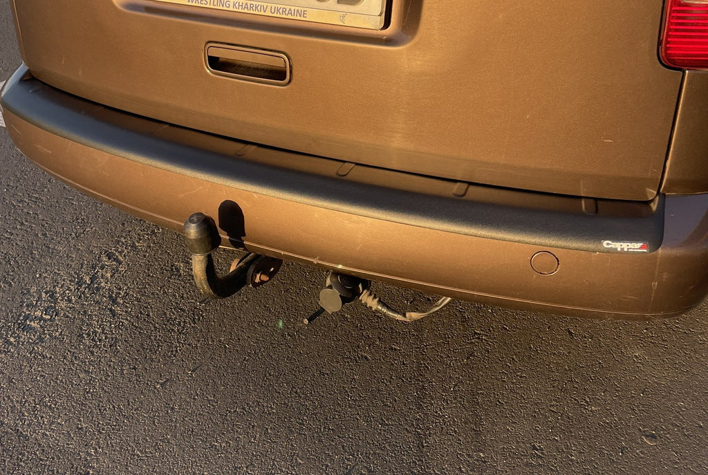 Rear Bumper Protector (ABS) for Volkswagen Caddy 2004-2010 - image 4