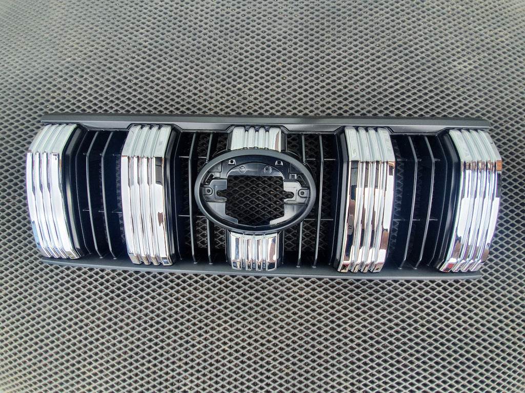 The chrome strips on the grille 2017↗︎ for Toyota Land Cruiser Prado 150 - Reelken Auto