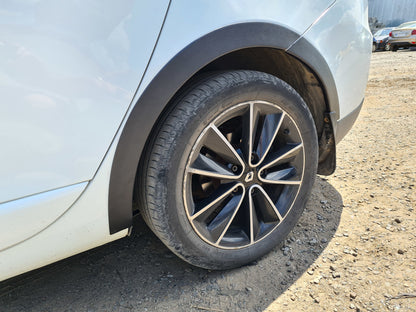 Fender flares (8 pcs, black) for Renault Megane III 2009-2016 - image 10