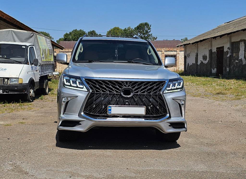 Mini-restyling kit from the 2008-2015 TRD Sport model (bumper, headlights) for Lexus LX570/450d - Reelken Auto