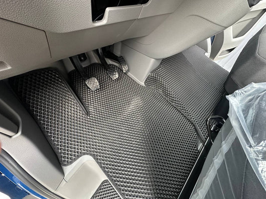 Floor Mats 2024+ (3pcs, EVA, Black) for Volkswagen Crafter 2016- - image 1