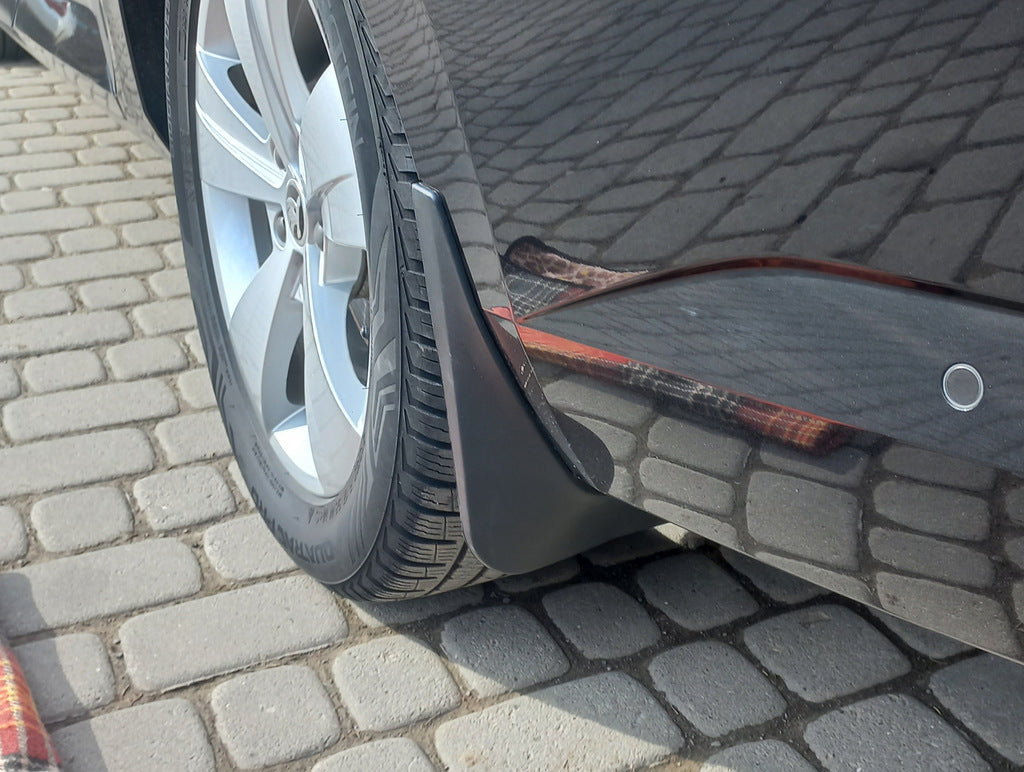 Premium Mud Flaps (4 pcs) for Skoda Superb 2015-2024 - image 4