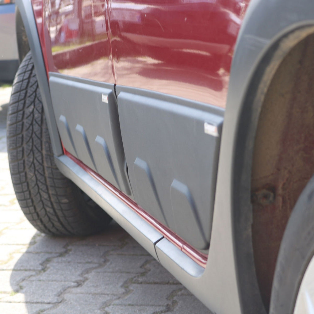 Door Moldings (4 pcs, ABS) for Renault Sandero 2013-2022 - image 5