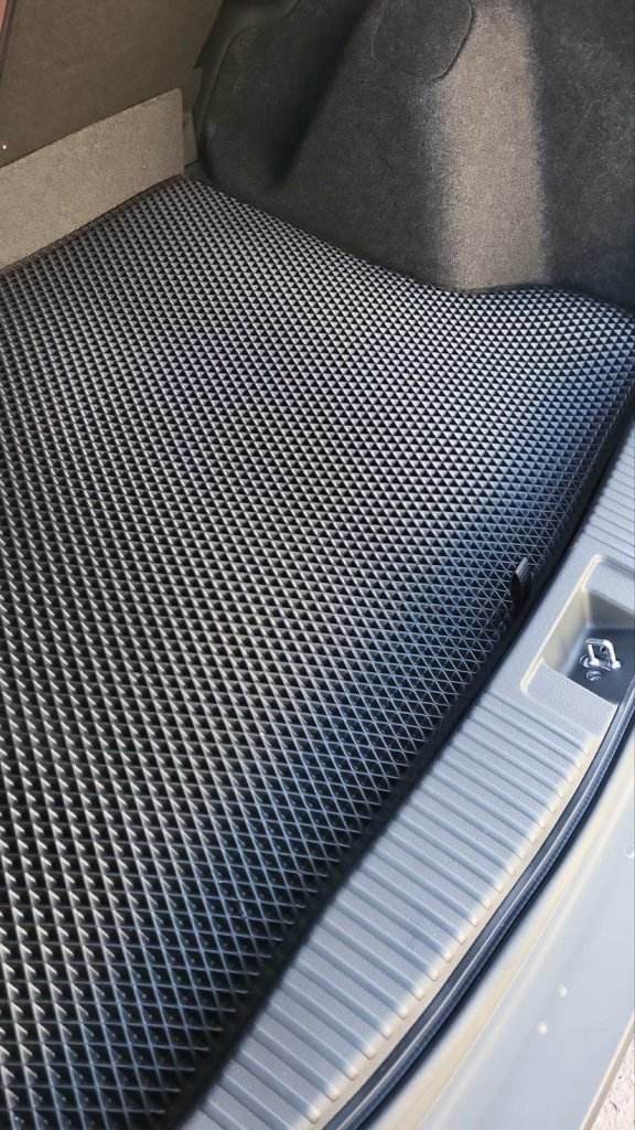 Trunk mat (EVA, black) for Dongfeng MNV - Reelken Auto