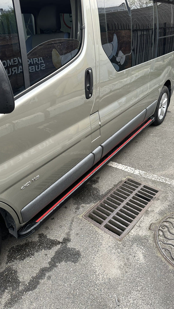 Side Steps Maya Red-Black (2 pcs, Aluminum) for Renault Trafic 2015- - image 1