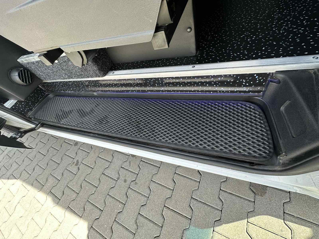 Polyurethane threshold mats EVA (black) for Mercedes Sprinter W907/W910 2018↗ - image 1
