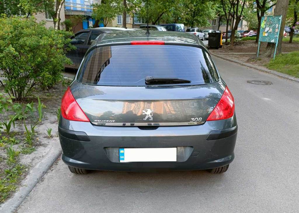 The edge of the trunk (stainless steel). for Peugeot 308 2007-2013 - Reelken Auto