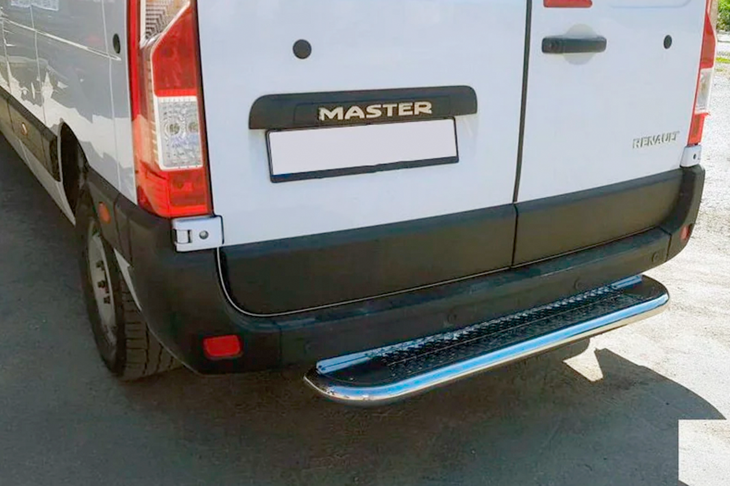 Rear Step (Stainless Steel) for Renault Master 2011-2023 - image 1