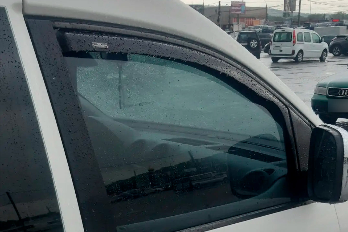 In-channel window deflectors (2 pcs, HIC) for Opel Combo 2019- - image 1