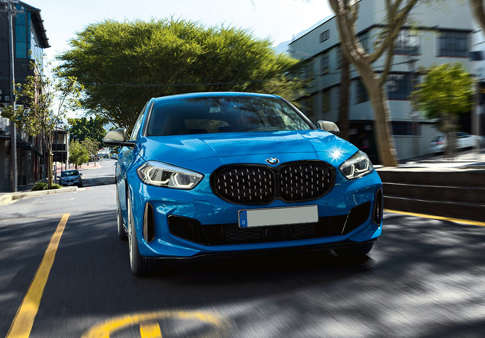 Diamond Silver Kidney Grille (1 pc) for BMW 1 Series F40 2019-2024 - image 1