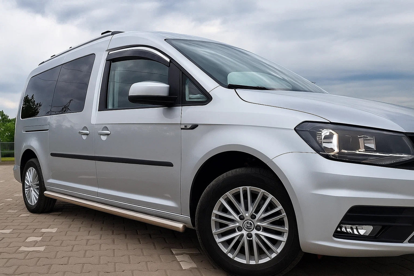 Window Deflectors with Chrome Trim Niken Luxury (2 pcs) for Volkswagen Caddy 2015-2020 - image 1