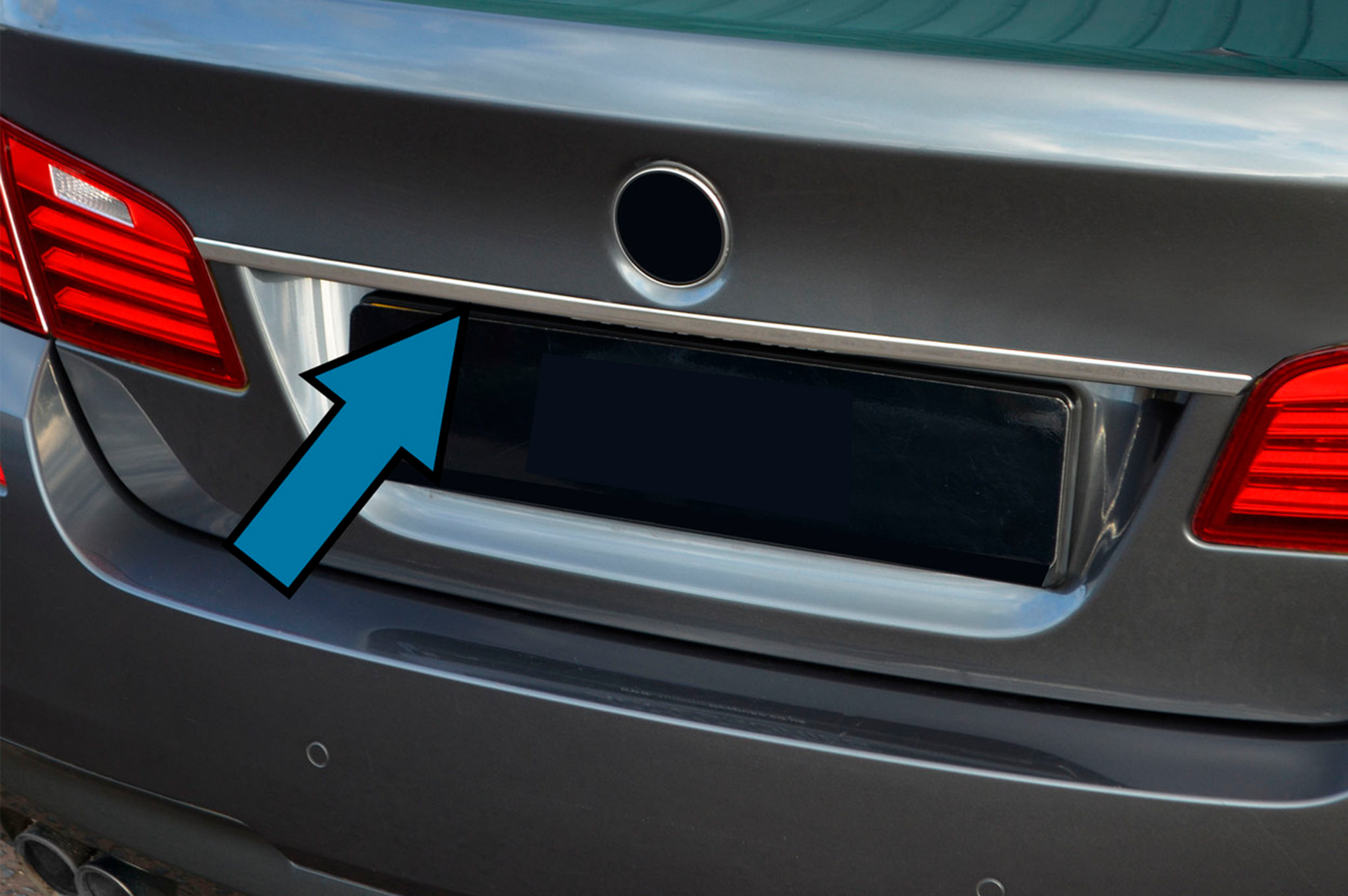 SD Stainless Steel Trim Above License Plate for BMW 5 Series F10/F11 2010–2016 - image 1