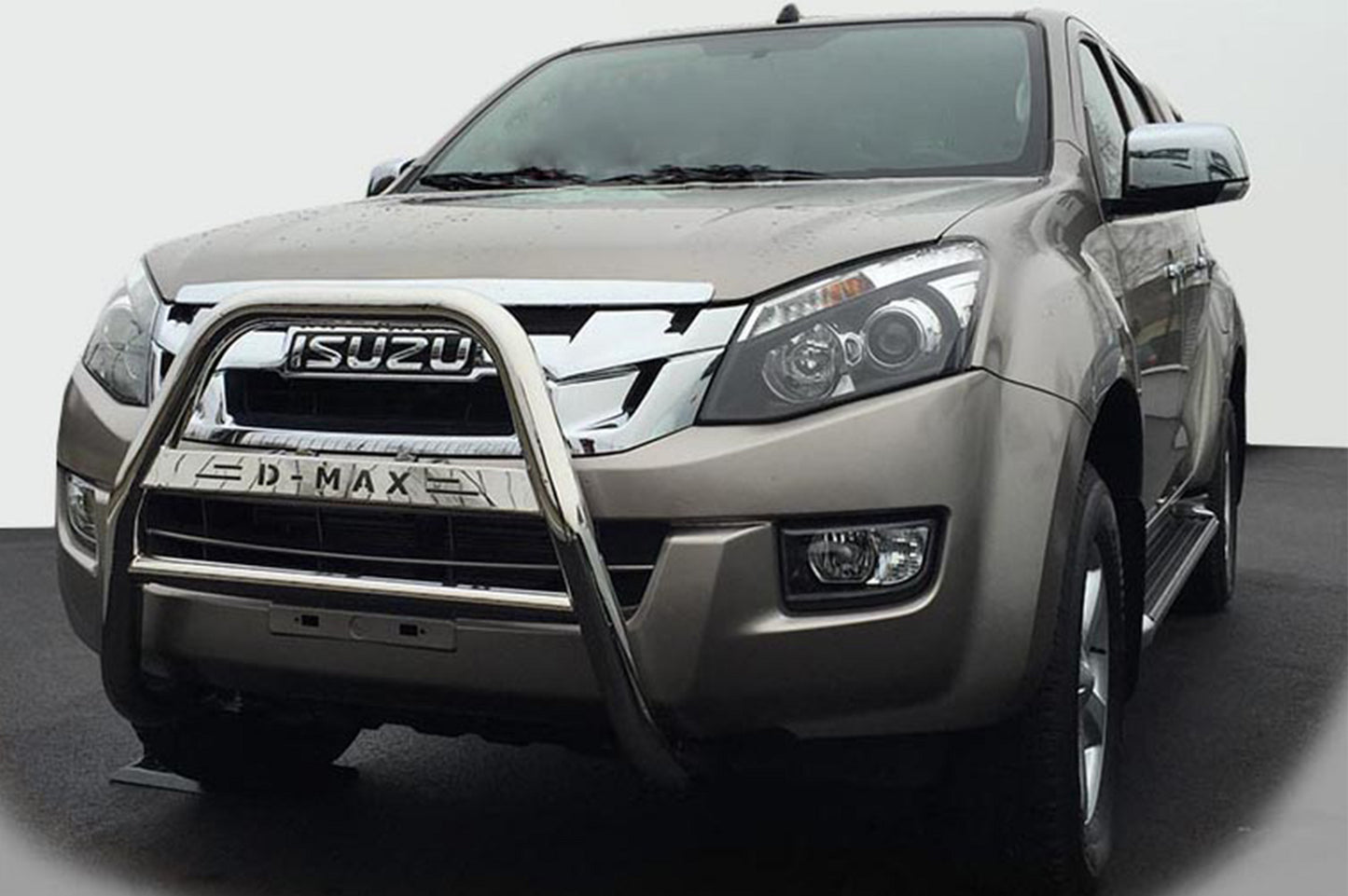 Front Bull Bar QT008 (Stainless Steel) for Isuzu D-Max 2011-2019 - image 1