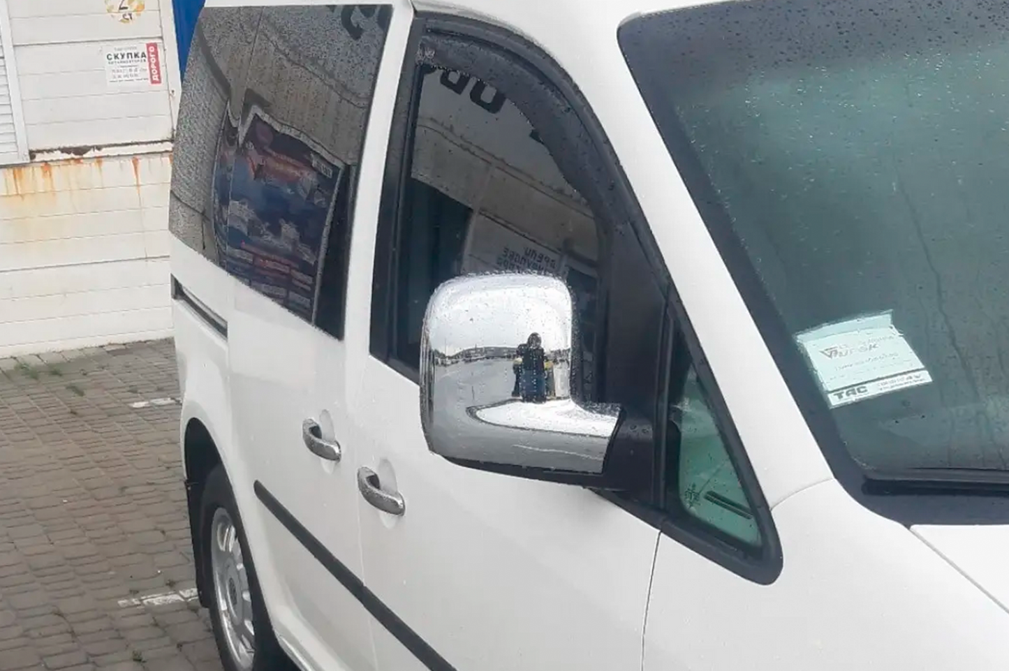 In-channel window deflectors (2 pcs, HIC) for Volkswagen Caddy 2004-2010 - image 5