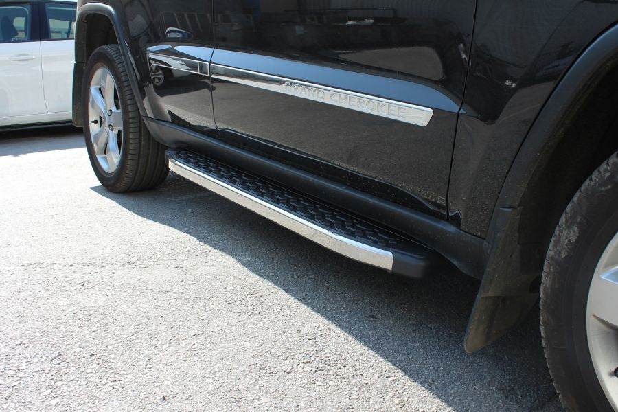 Lateral platforms BlackLine (2 pieces, aluminum) for Jeep Grand Cherokee WK2 2010-2021 - Reelken Auto